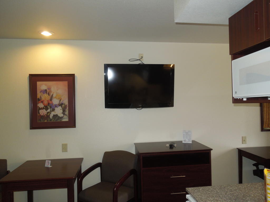 Bridgepointe Inn & Suites Toledo-Perrysburg-Rossford-Oregon-Maumee By Hollywood Casino 노스우드 외부 사진